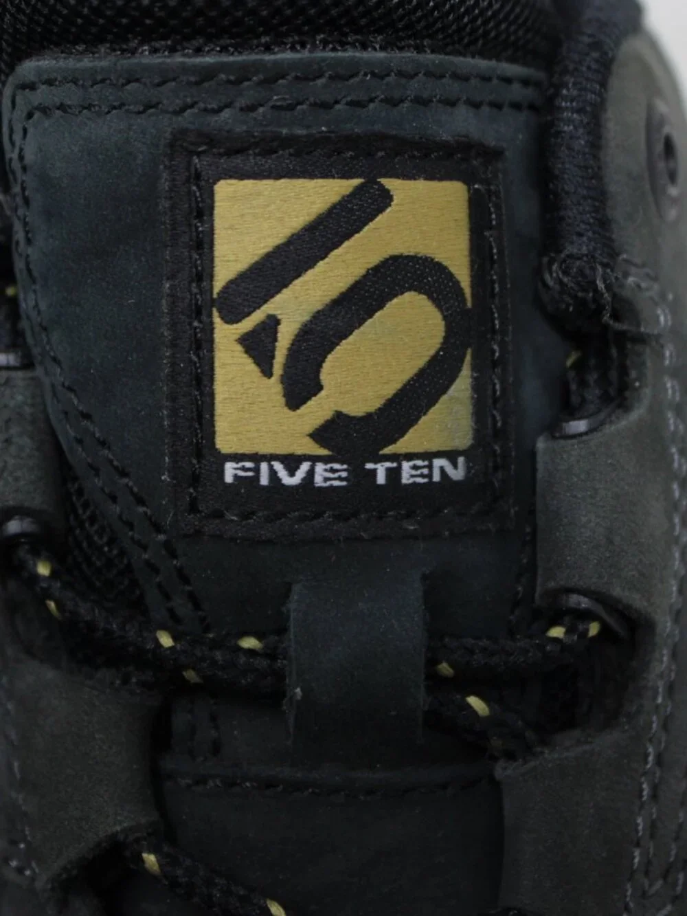 Five Ten Camp Four Hiking Shoes Mens 9 Gray Stealth Rubber Approach Lace Up